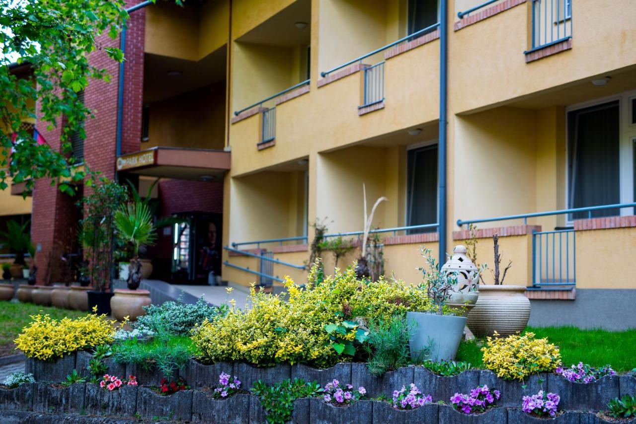 Park Hotel Sosto Nyiregyhaza Exterior photo